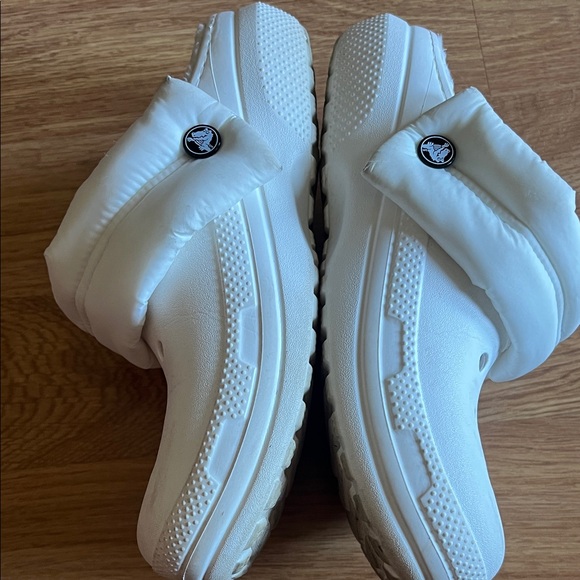 CROCS Womens White Fleece-Lined - Picture 10 of 14
